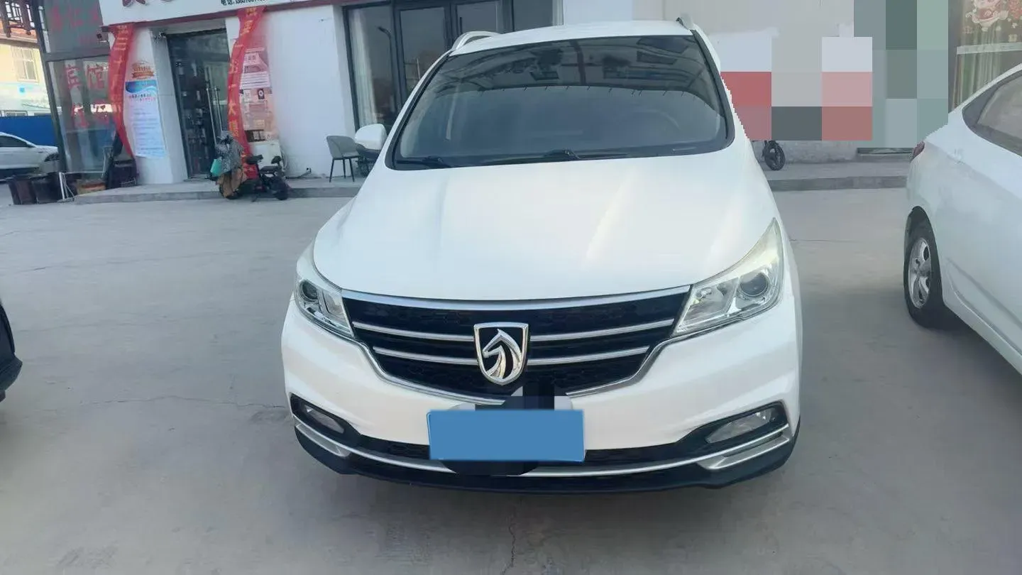 2019 BaoJun 730 1.5L 112HP L4 6MT,autocango,china used car exporter,china ev exporter,chinese used car exporter,chinese used ev exporter