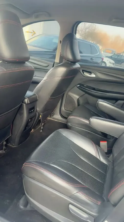 2019 BaoJun 730 1.5L 112HP L4 6MT,autocango,china used car exporter,china ev exporter,chinese used car exporter,chinese used ev exporter