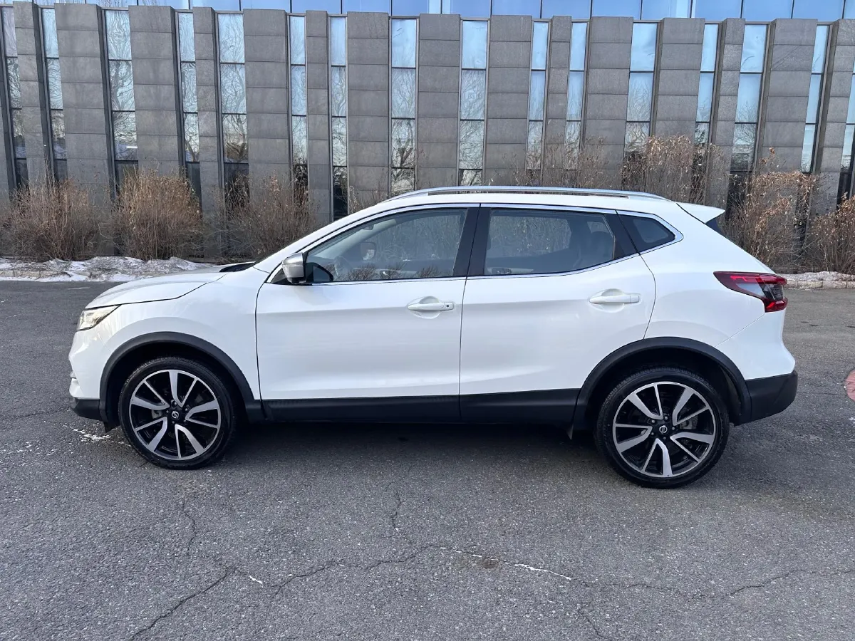 2022 Nissan Qashqai 2.0L 151HP L4 CVT,autocango,china used car exporter,china ev exporter,chinese used car exporter,chinese used ev exporter