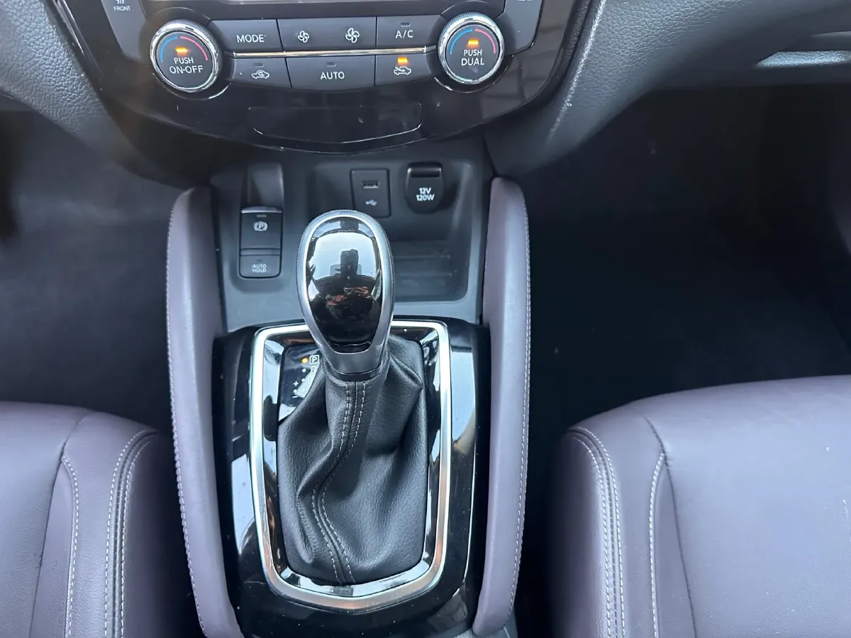 2022 Nissan Qashqai 2.0L 151HP L4 CVT,autocango,china used car exporter,china ev exporter,chinese used car exporter,chinese used ev exporter