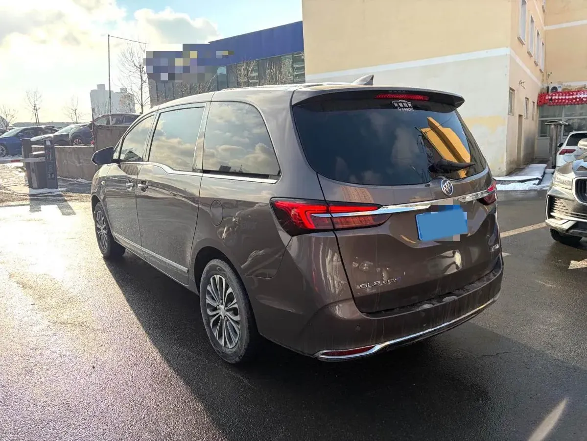 2022 Buick GL8 2.0T 237HP L4 9AT,autocango,china used car exporter,china ev exporter,chinese used car exporter,chinese used ev exporter
