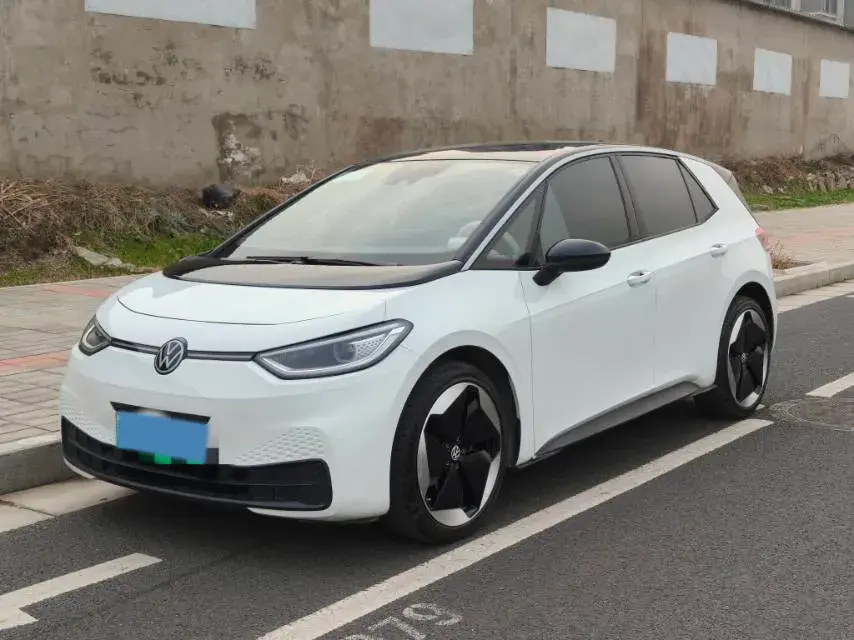 2025 Volkswagen ID.3 BEV 52.8KWH