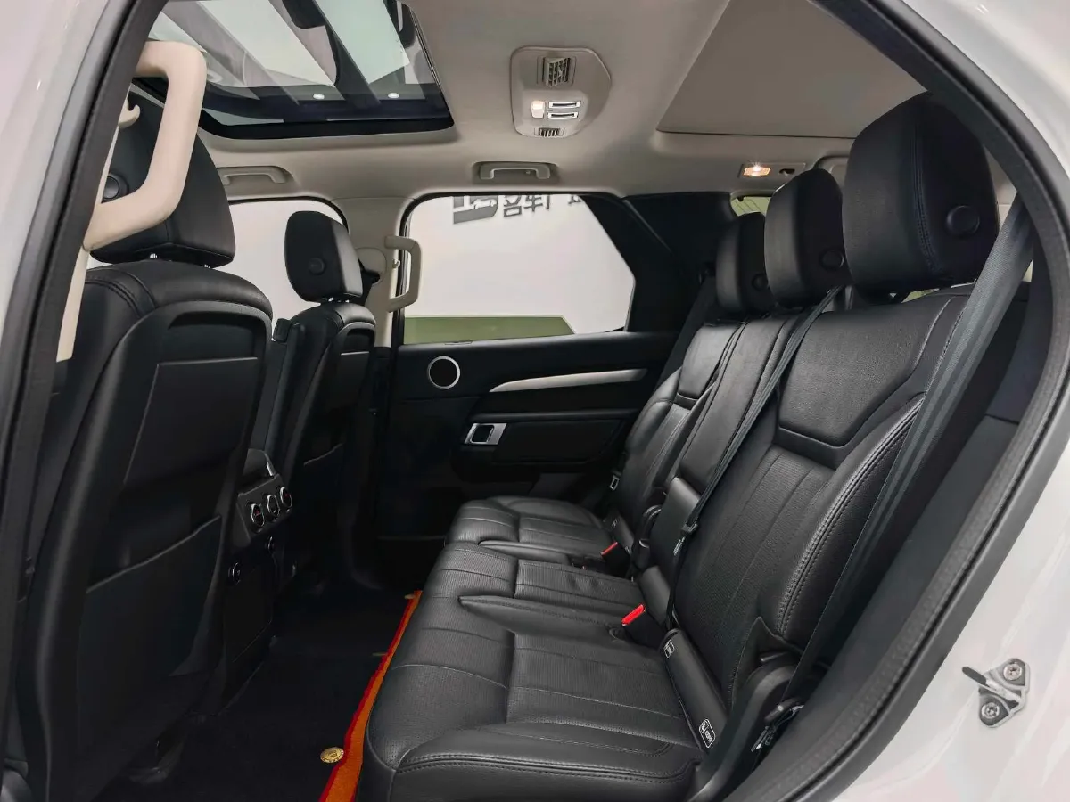 2020 Land Rover Discovery 3.0T 340HP V6 8AT,autocango,china used car exporter,china ev exporter,chinese used car exporter,chinese used ev exporter