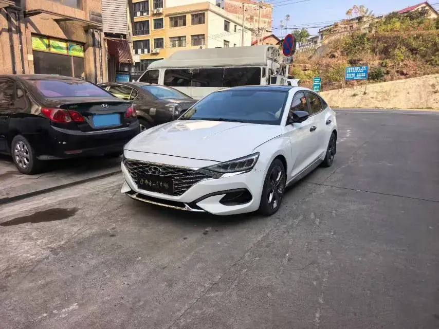 2019 Hyundai La Festa 1.6T 204HP L4 7DCT