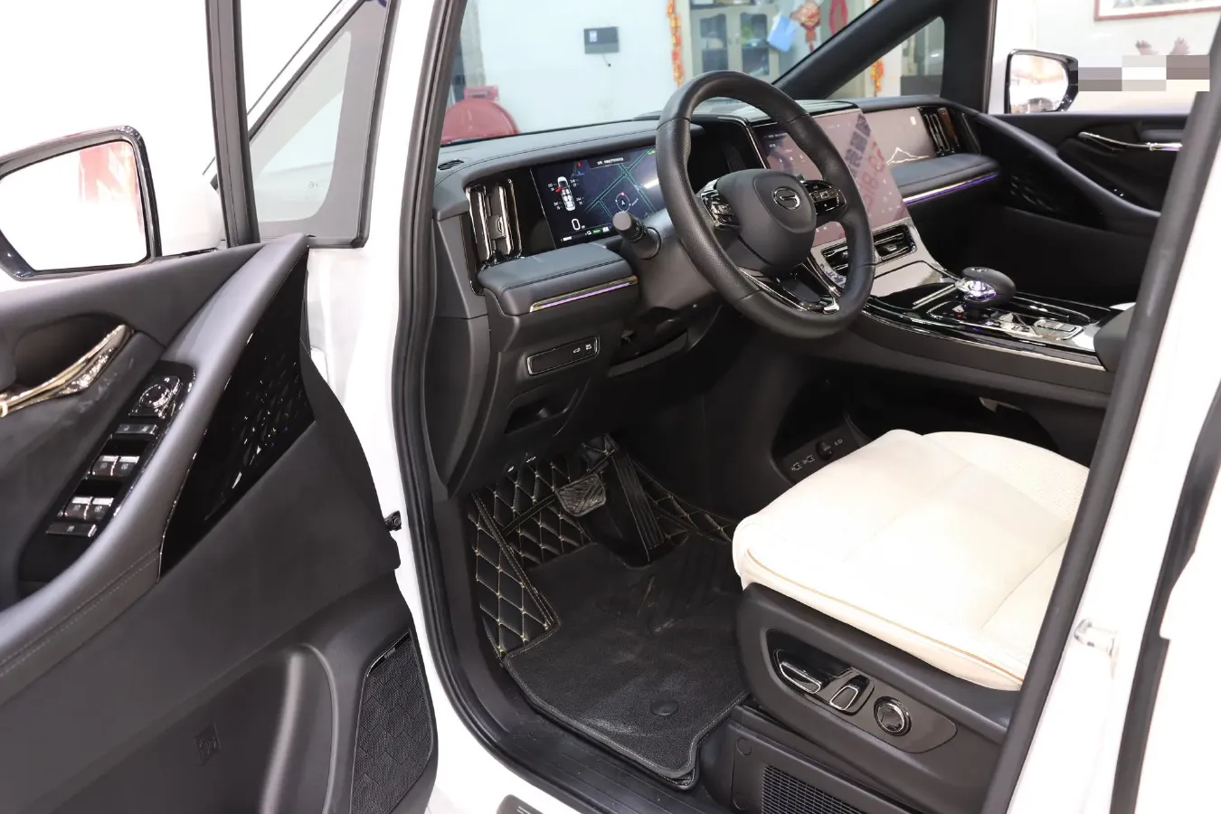 2023 GAC Trumpchi M8 2.0T 190HP L4 E-CVT Hybrid,autocango,china used car exporter,china ev exporter,chinese used car exporter,chinese used ev exporter