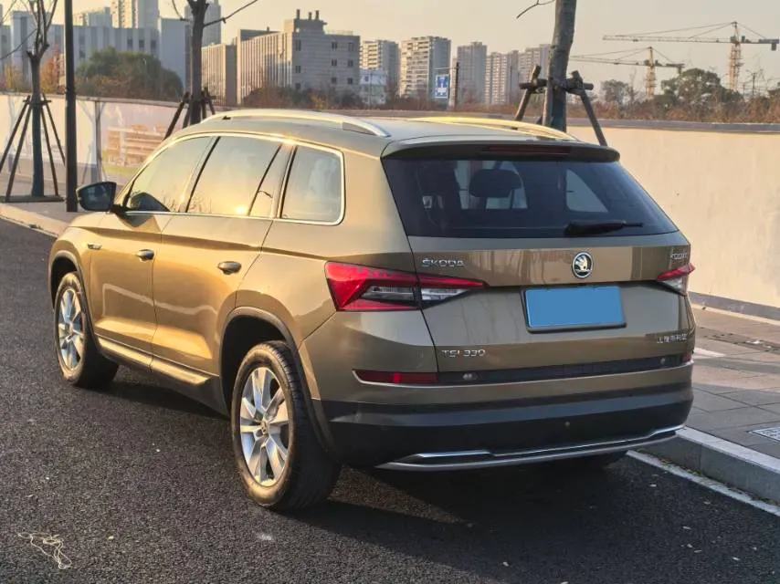 2018 Skoda Kodiak 2.0T 186HP L4 7DCT,autocango,china used car exporter,china ev exporter,chinese used car exporter,chinese used ev exporter