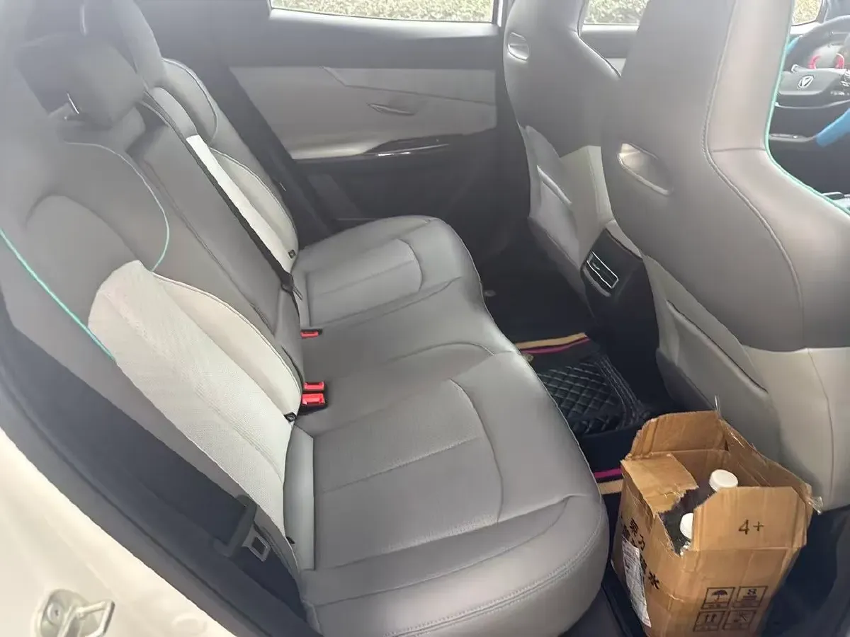 2023 ChangAn UNI-T 1.5T 188HP L4 7DCT,autocango,china used car exporter,china ev exporter,chinese used car exporter,chinese used ev exporter