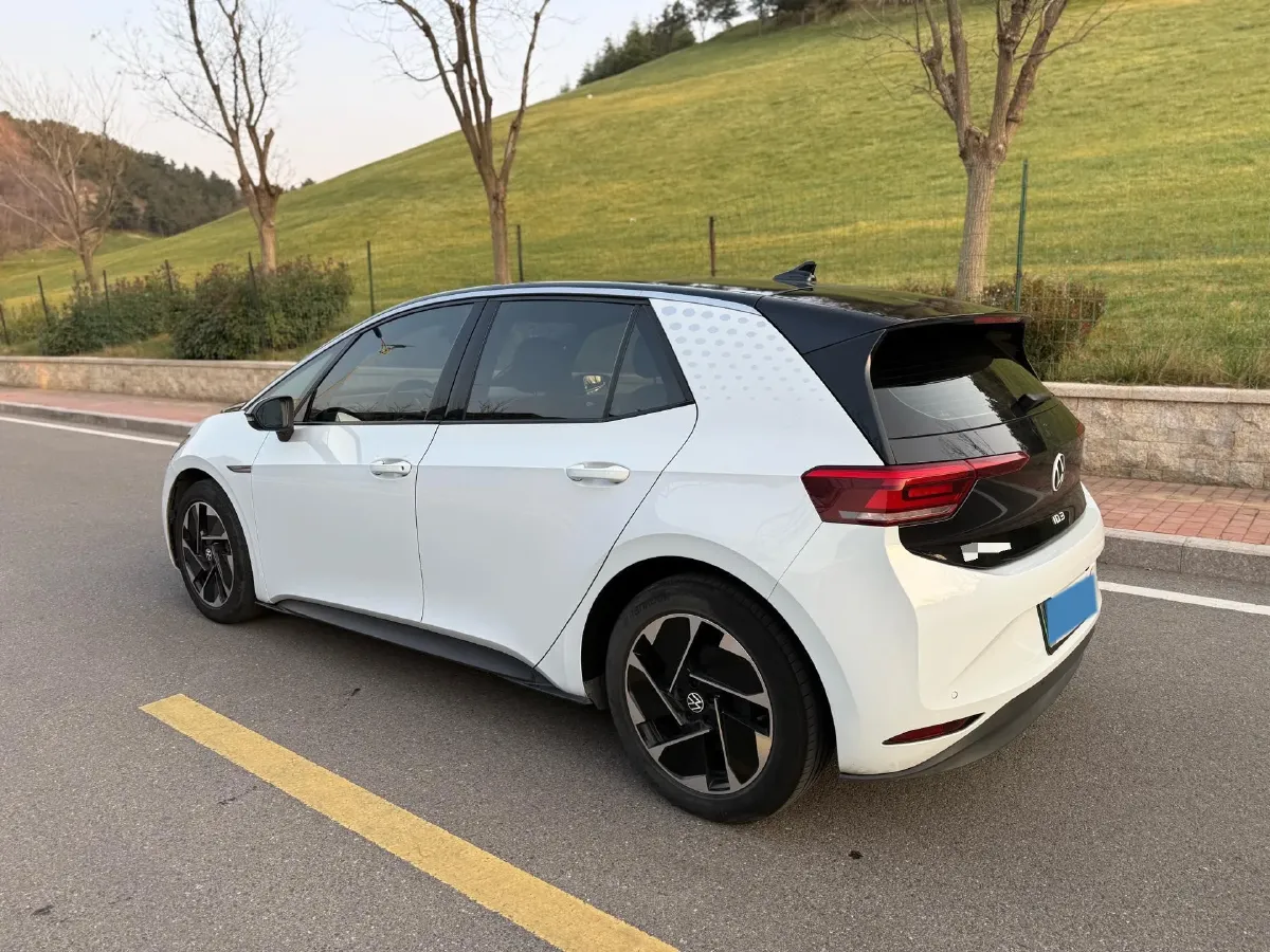 2022 Volkswagen ID.3 BEV 57.3KWH,autocango,china used car exporter,china ev exporter,chinese used car exporter,chinese used ev exporter