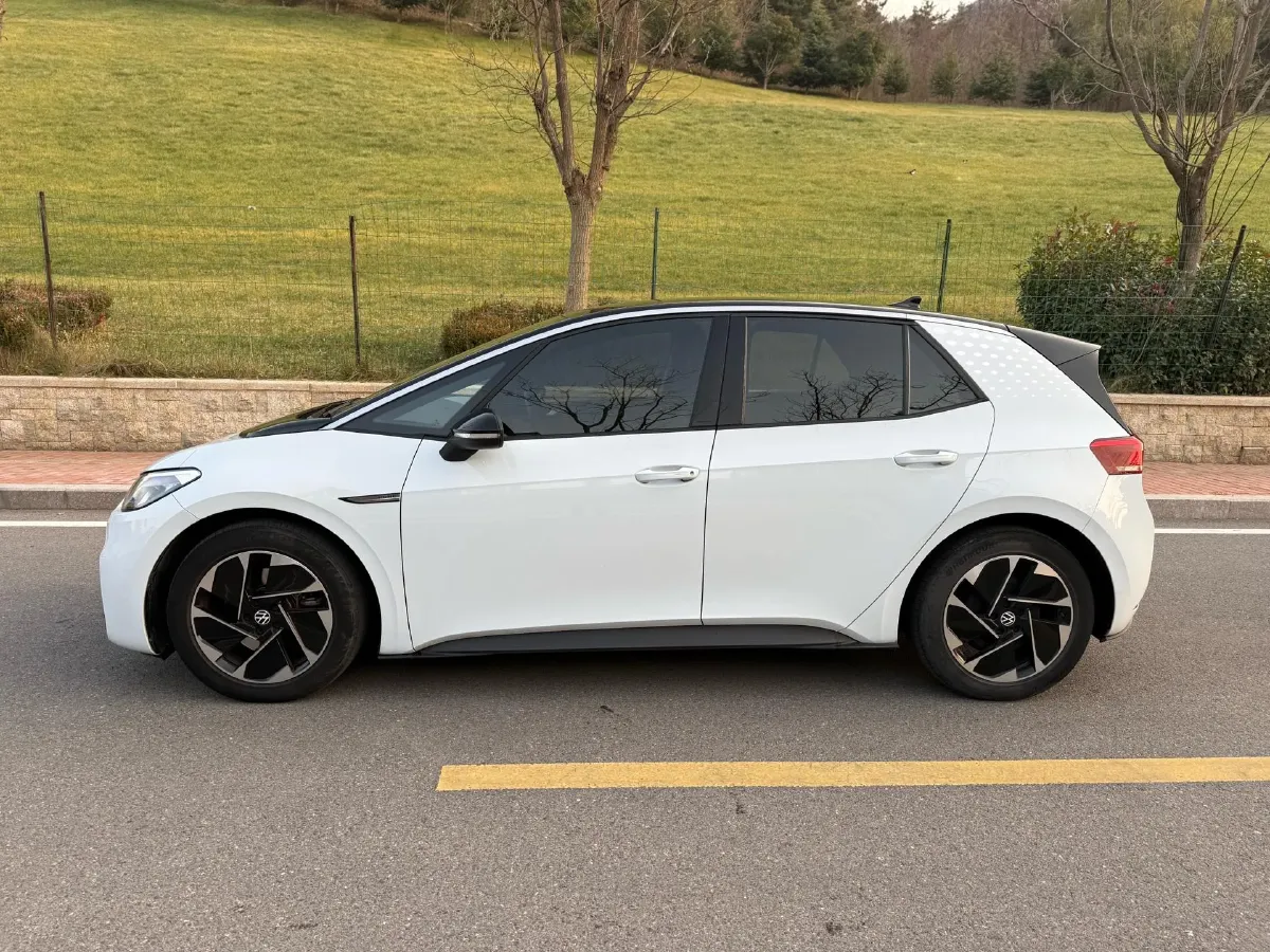 2022 Volkswagen ID.3 BEV 57.3KWH,autocango,china used car exporter,china ev exporter,chinese used car exporter,chinese used ev exporter