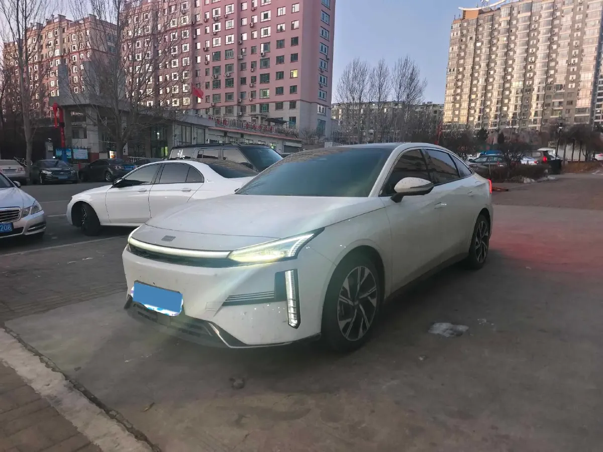 2023 Geely Galaxy L6 1.5T 163HP L4 3DHT PHEV,autocango,china used car exporter,china ev exporter,chinese used car exporter,chinese used ev exporter