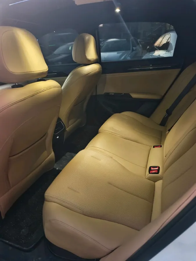 2023 Geely Galaxy L6 1.5T 163HP L4 3DHT PHEV,autocango,china used car exporter,china ev exporter,chinese used car exporter,chinese used ev exporter