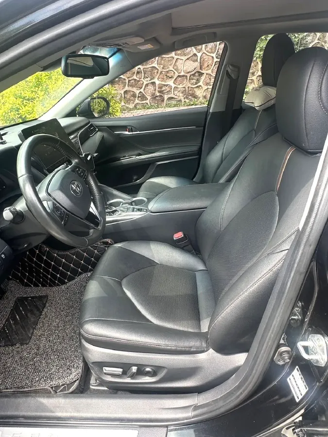 2021 Toyota Camry 2.5L 209HP L4 8AT,autocango,china used car exporter,china ev exporter,chinese used car exporter,chinese used ev exporter