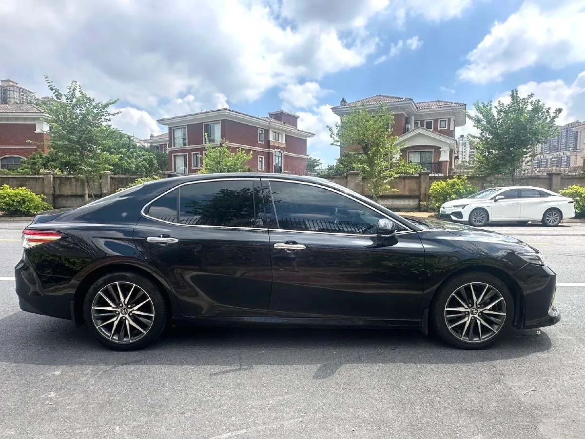 2021 Toyota Camry 2.5L 209HP L4 8AT,autocango,china used car exporter,china ev exporter,chinese used car exporter,chinese used ev exporter