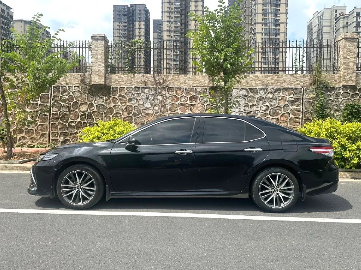 2021 Toyota Camry 2.5L 209HP L4 8AT,autocango,china used car exporter,china ev exporter,chinese used car exporter,chinese used ev exporter