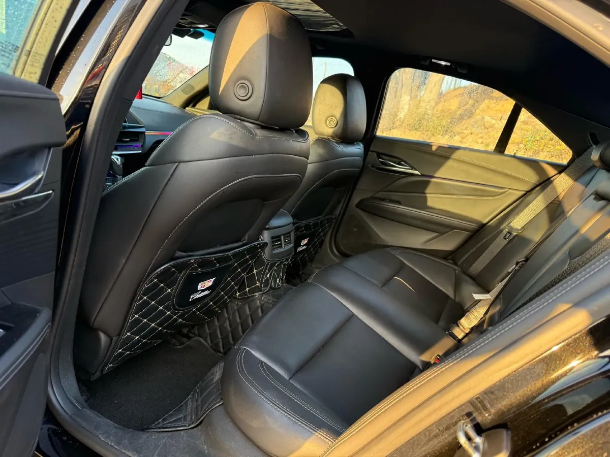 2021 Cadillac CT4 2.0T 237HP L4 8AT,autocango,china used car exporter,china ev exporter,chinese used car exporter,chinese used ev exporter