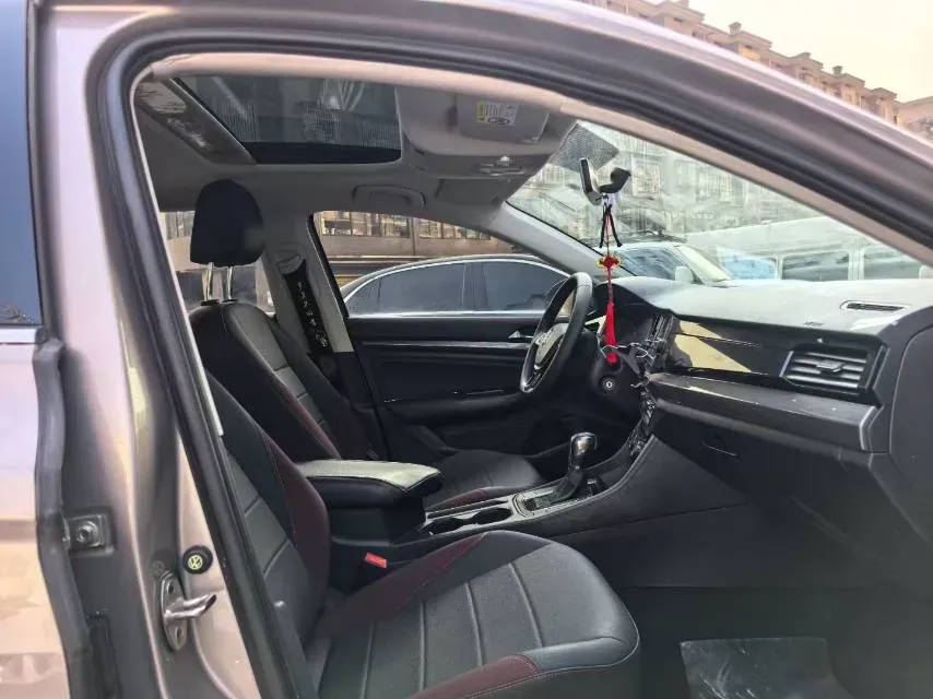 2020 Volkswagen Bora 1.5L 113HP L4 6AT,autocango,china used car exporter,china ev exporter,chinese used car exporter,chinese used ev exporter