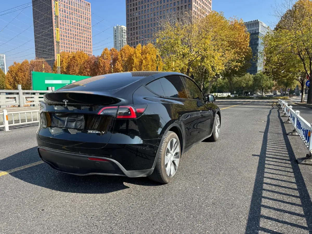 2022 Tesla Model Y BEV 60KWH,autocango,china used car exporter,china ev exporter,chinese used car exporter,chinese used ev exporter