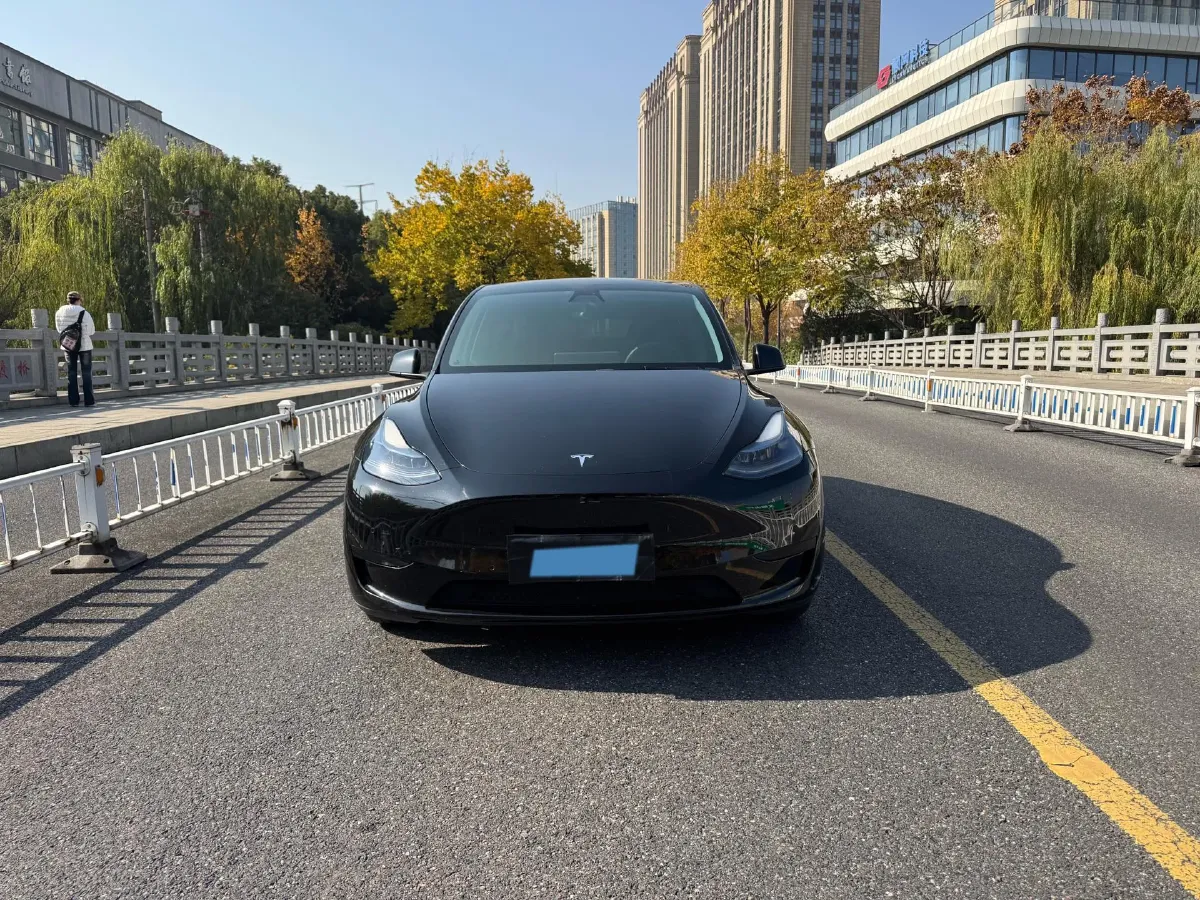 2022 Tesla Model Y BEV 60KWH,autocango,china used car exporter,china ev exporter,chinese used car exporter,chinese used ev exporter