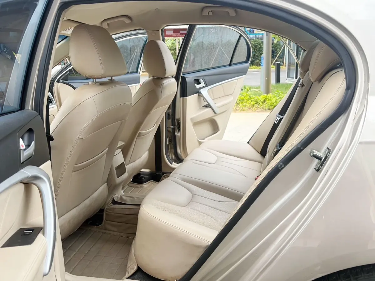 2017 Geely Emgrand 1.5L 109HP L4 CVT,autocango,china used car exporter,china ev exporter,chinese used car exporter,chinese used ev exporter