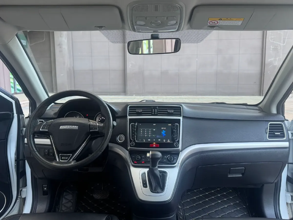 2019 Haval M6 1.5T 150HP L4 7DCT,autocango,china used car exporter,china ev exporter,chinese used car exporter,chinese used ev exporter