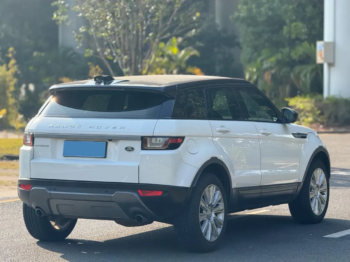 2018 Land Rover Range Rover Evoque 2.0T 241HP L4 9AT,autocango,china used car exporter,china ev exporter,chinese used car exporter,chinese used ev exporter