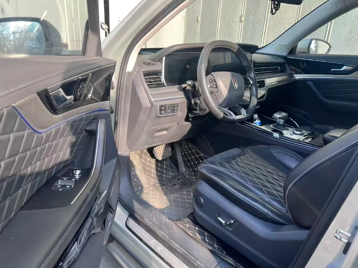 2019 HongQi HS5 2.0T 224HP L4 6AT,autocango,china used car exporter,china ev exporter,chinese used car exporter,chinese used ev exporter