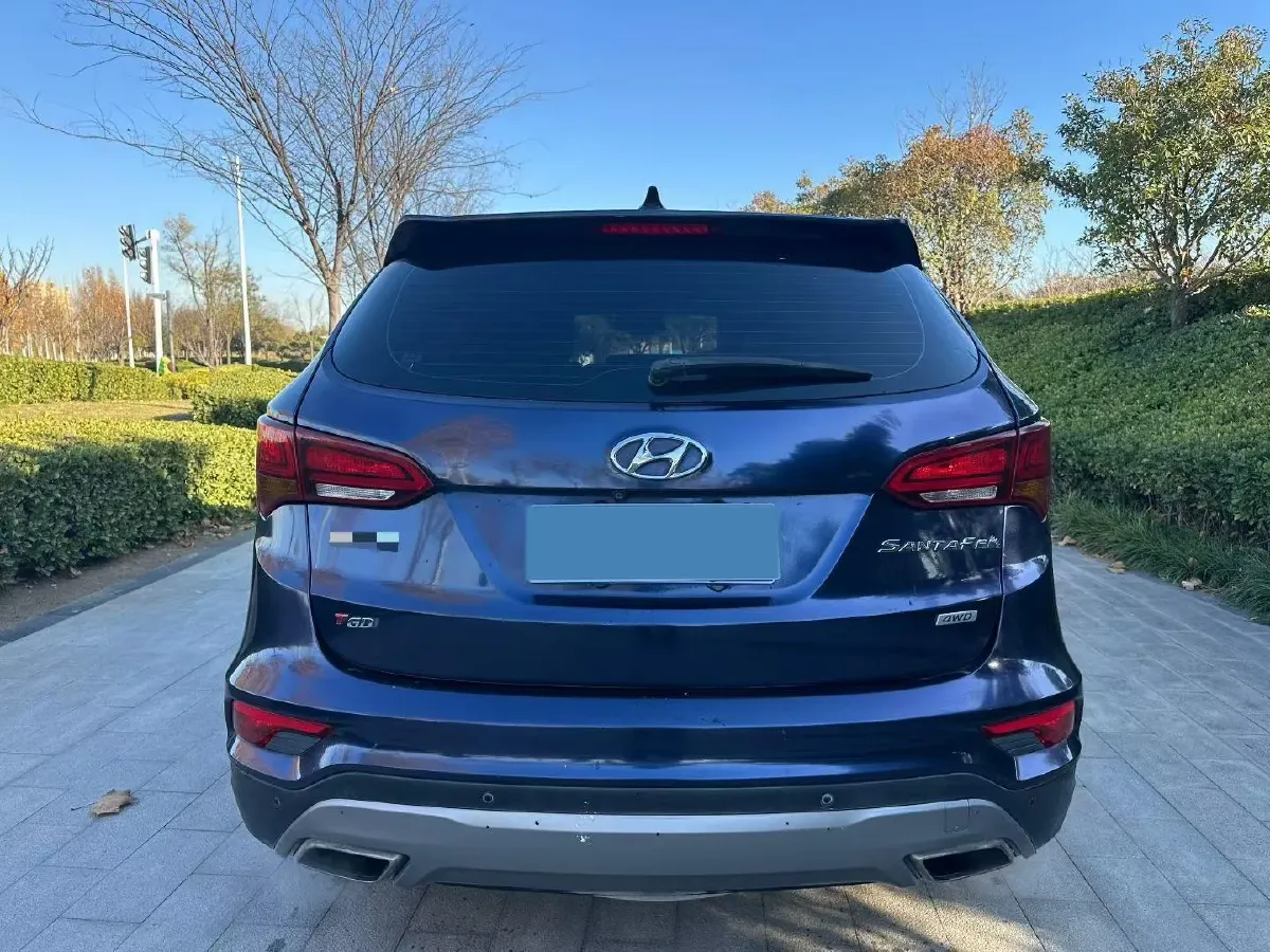 2017 Hyundai Santafe 2.0T 245HP L4 6AT,autocango,china used car exporter,china ev exporter,chinese used car exporter,chinese used ev exporter