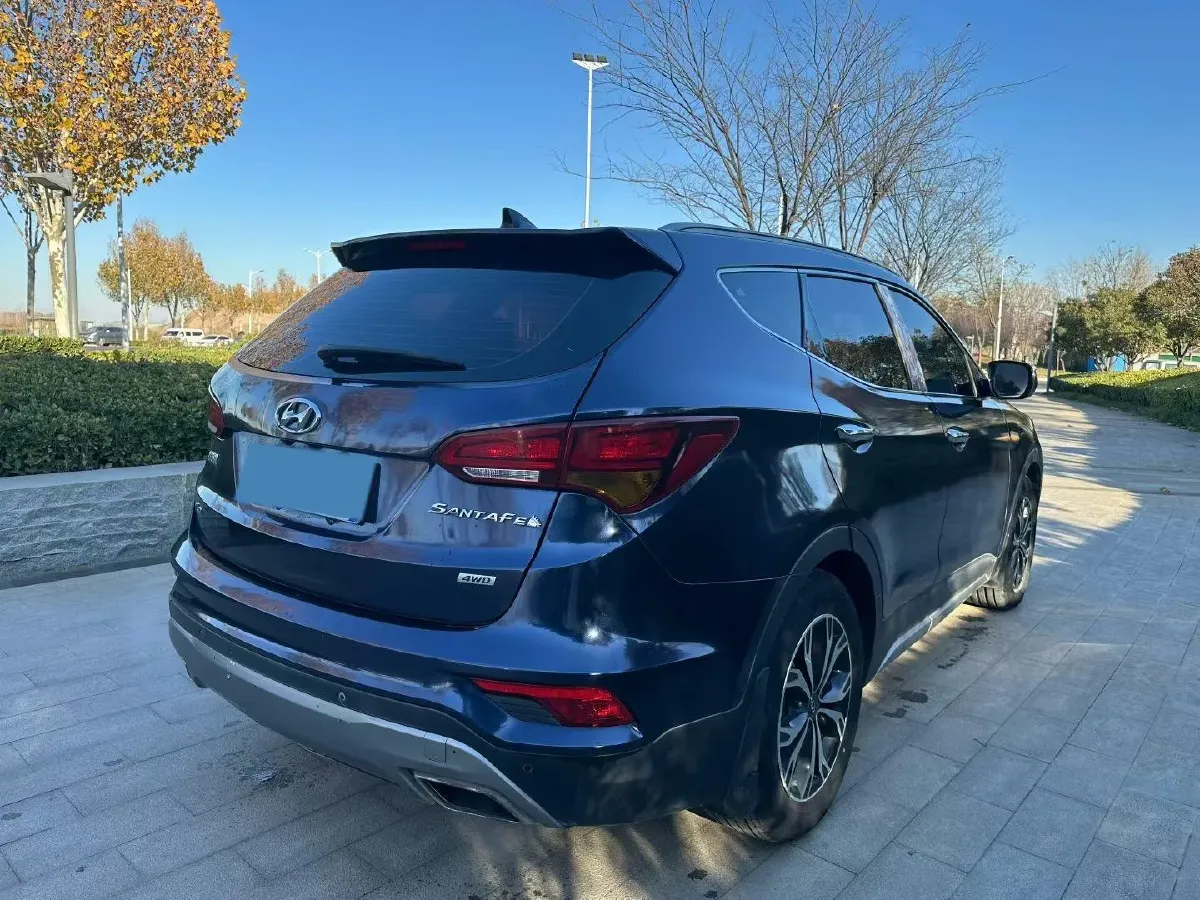 2017 Hyundai Santafe 2.0T 245HP L4 6AT,autocango,china used car exporter,china ev exporter,chinese used car exporter,chinese used ev exporter