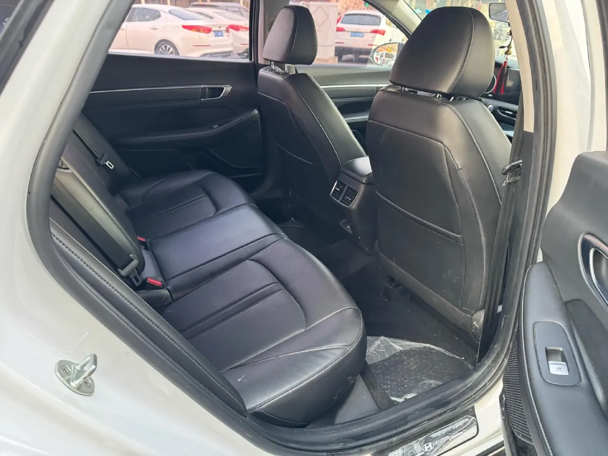 2020 Hyundai Sonata 1.5T 170HP L4 7DCT,autocango,china used car exporter,china ev exporter,chinese used car exporter,chinese used ev exporter