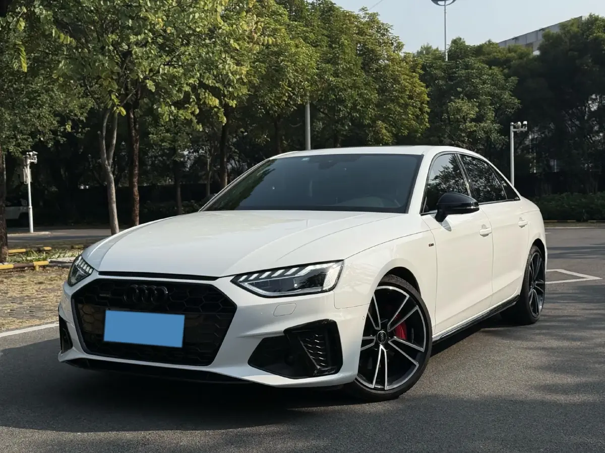 2024 Audi A4L 2.0T 245HP L4 7DCT