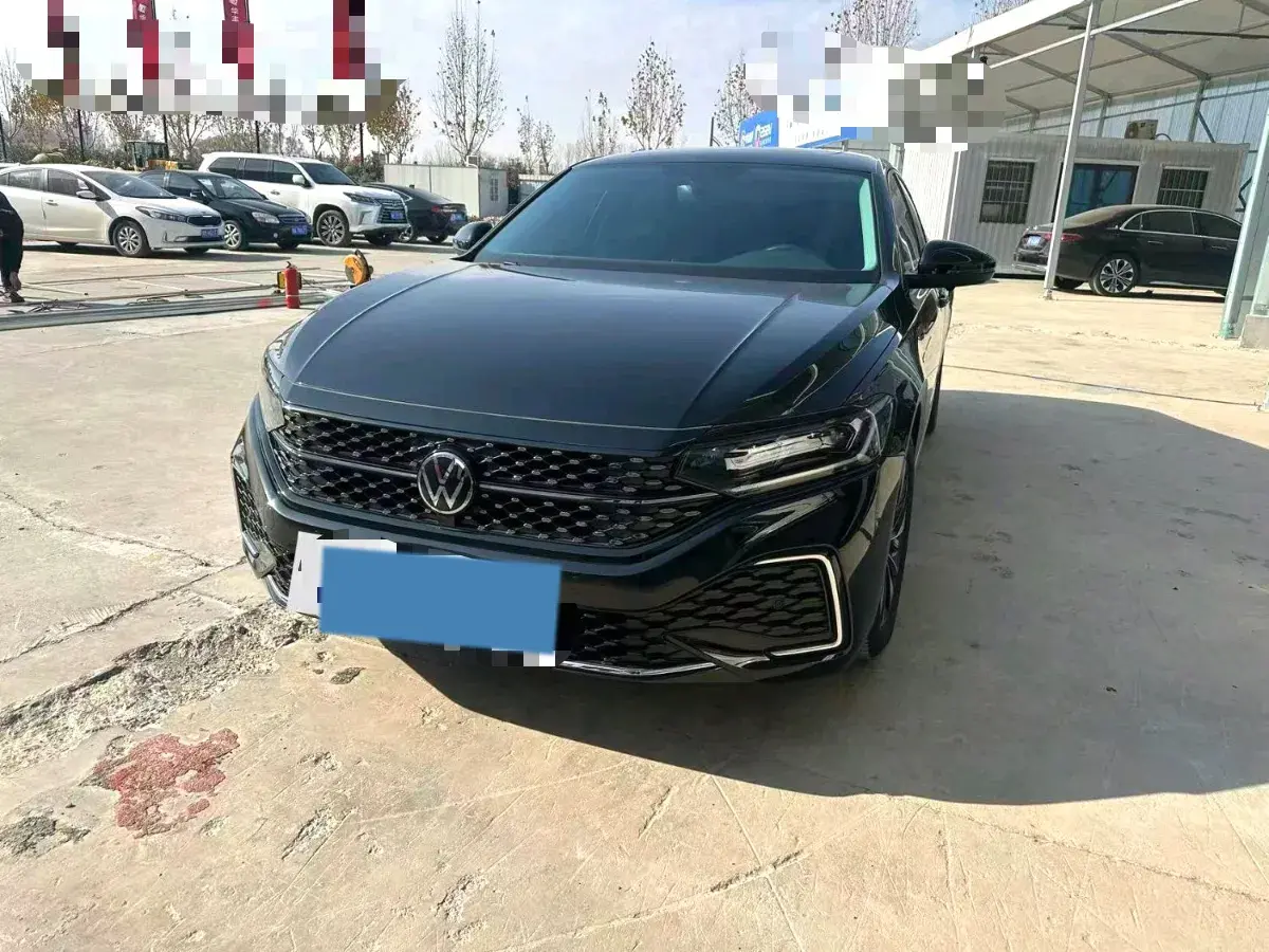 2023 Volkswagen Passat 1.4T 150HP L4 7DCT