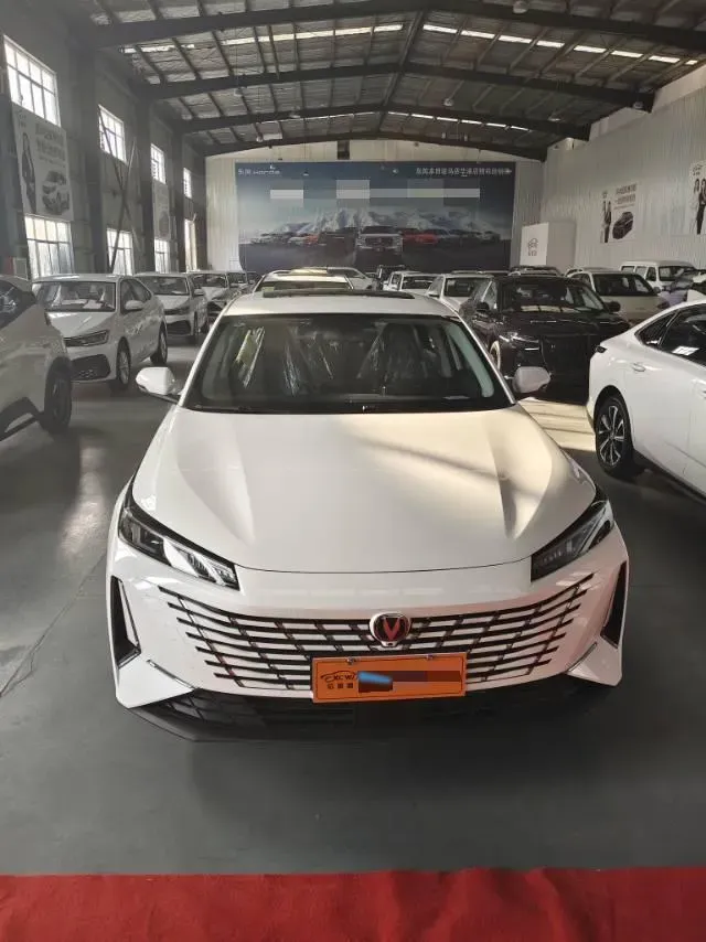 2025 ChangAn Eado 1.5T 192HP L4 7DCT,autocango,china used car exporter,china ev exporter,chinese used car exporter,chinese used ev exporter