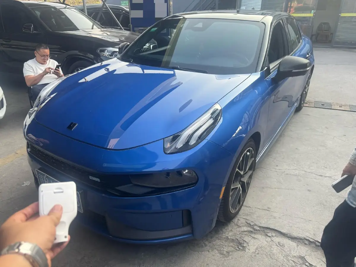 2019 LYNK&CO 03 2.0T 190HP L4 6AT