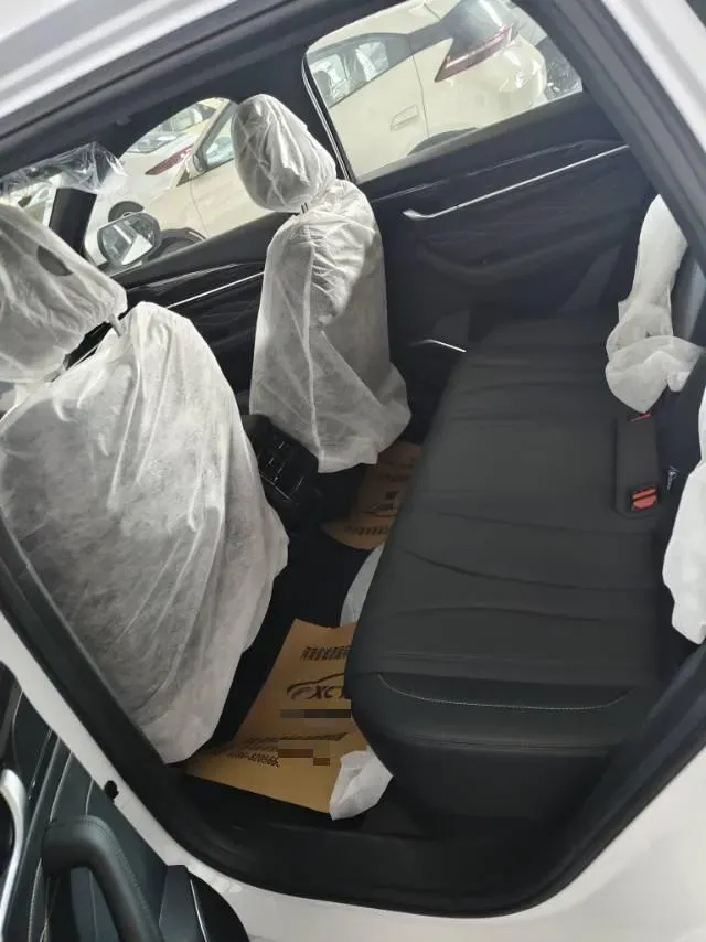 2024 Geely Monjaro 2.0T 218HP L4 7DCT,autocango,china used car exporter,china ev exporter,chinese used car exporter,chinese used ev exporter