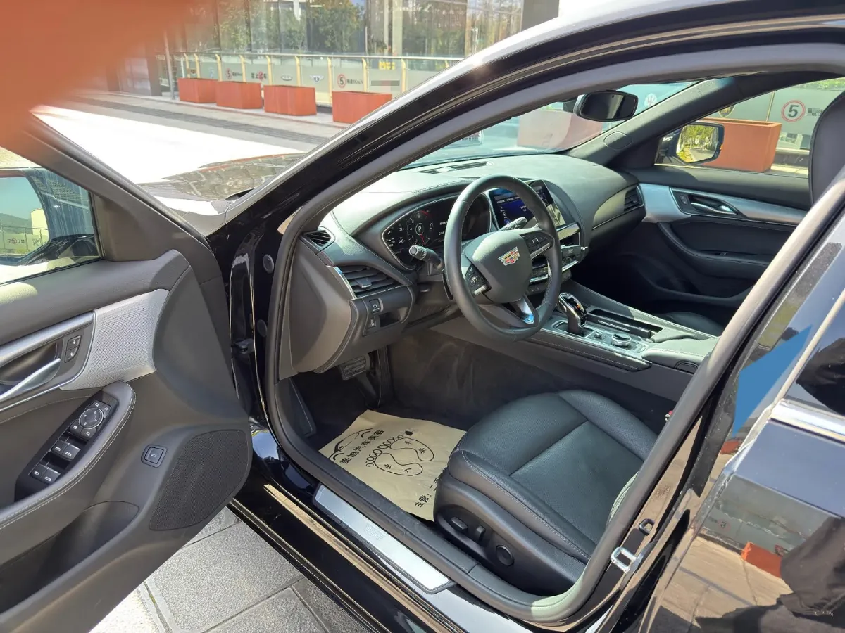 2023 Cadillac CT5 2.0T 237HP L4 10AT,autocango,china used car exporter,china ev exporter,chinese used car exporter,chinese used ev exporter