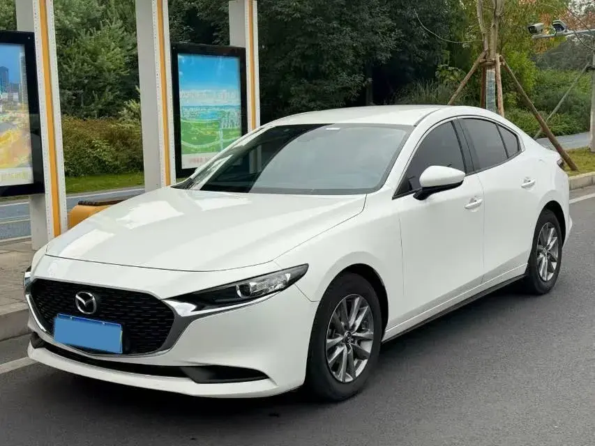 2022 Mazda 3 Axela 2.0L 158HP L4 6AT