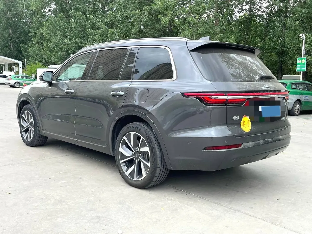 2021 Li ONE Range Extended 131HP REEV 40.5KWH,autocango,china used car exporter,china ev exporter,chinese used car exporter,chinese used ev exporter