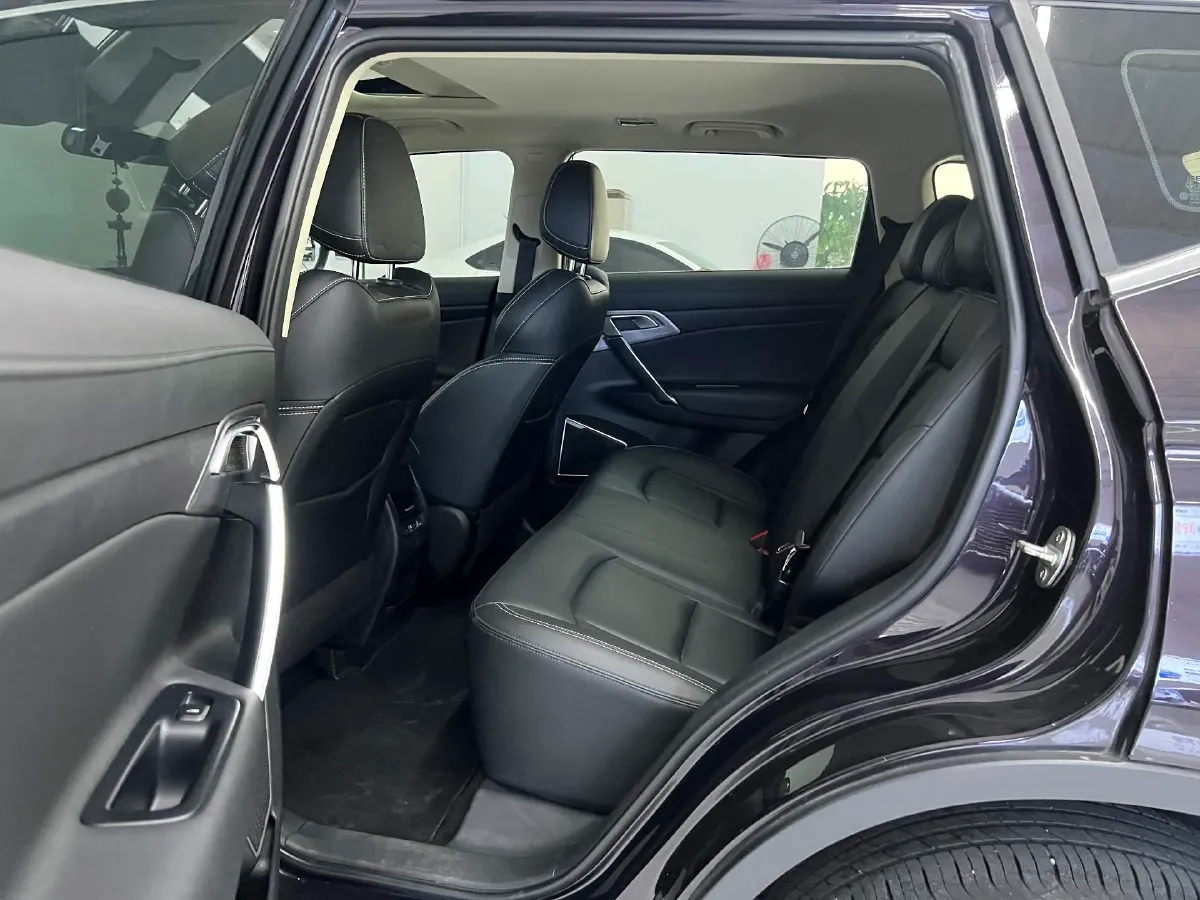 2021 Ford Escort 1.5L 122HP L3 6AT,autocango,china used car exporter,china ev exporter,chinese used car exporter,chinese used ev exporter