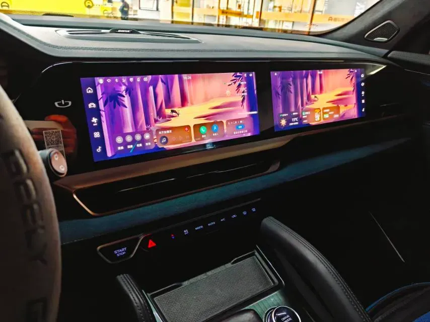 2021 Geely Monjaro 2.0T 218HP L4 7DCT,autocango,china used car exporter,china ev exporter,chinese used car exporter,chinese used ev exporter