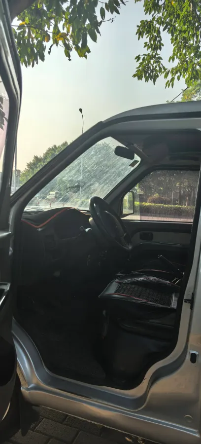 2020 WuLing RongGuang Mini Truck 1.5L 99HP L4 5MT,autocango,china used car exporter,china ev exporter,chinese used car exporter,chinese used ev exporter