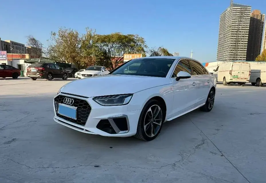 2020 Audi A4L 2.0T 190HP L4 7DCT