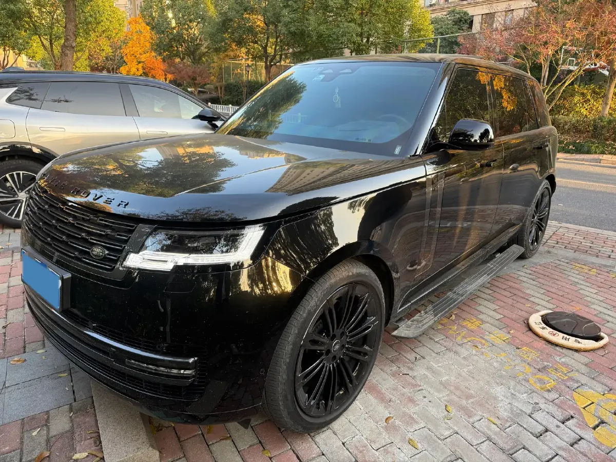2022 Land Rover Range Rover 5.0T 564HP V8 8AT 2022 Land Rover Range Rover 5.0T 564HP V8 8AT