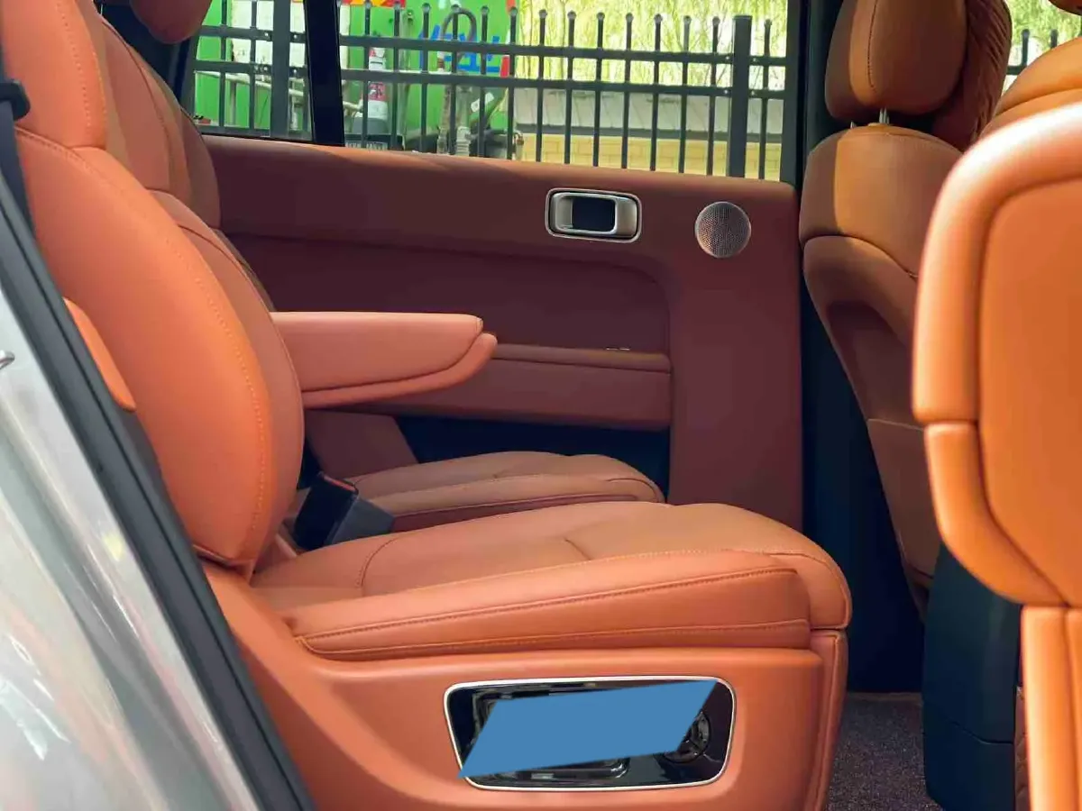 2022 Li L9 Range Extended 154HP REEV 42.6KWH,autocango,china used car exporter,china ev exporter,chinese used car exporter,chinese used ev exporter