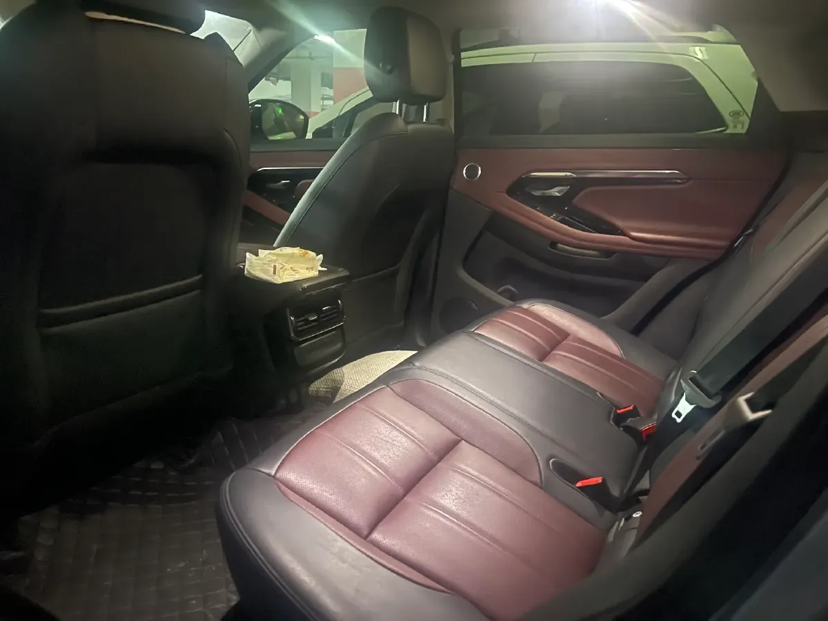 2022 Land Rover Range Rover Evoque 2.0T 249HP L4 9AT,autocango,china used car exporter,china ev exporter,chinese used car exporter,chinese used ev exporter