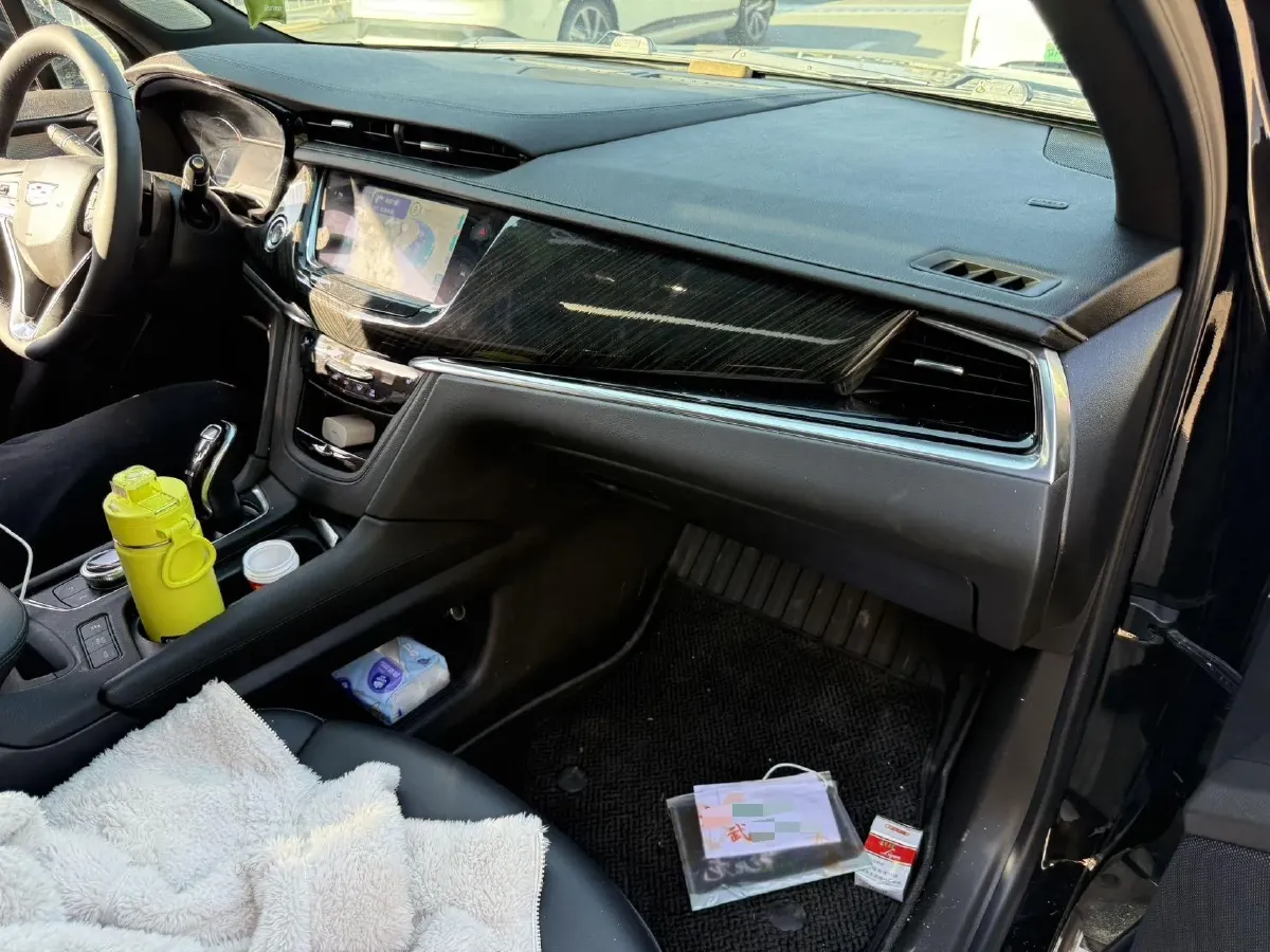 2020 Cadillac XT6 2.0T 237HP L4 9AT,autocango,china used car exporter,china ev exporter,chinese used car exporter,chinese used ev exporter