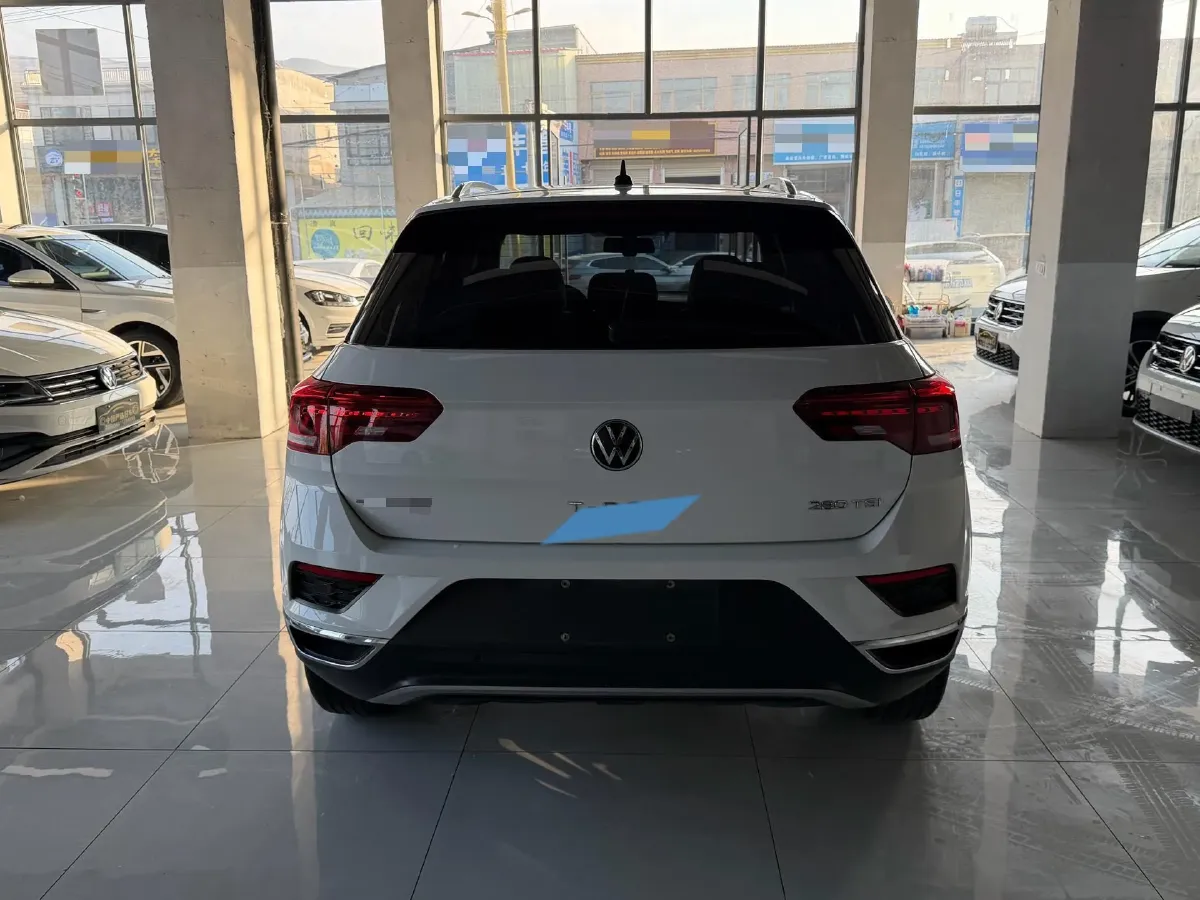 2021 Volkswagen T-Roc 1.4T 150HP L4 7DCT,autocango,china used car exporter,china ev exporter,chinese used car exporter,chinese used ev exporter