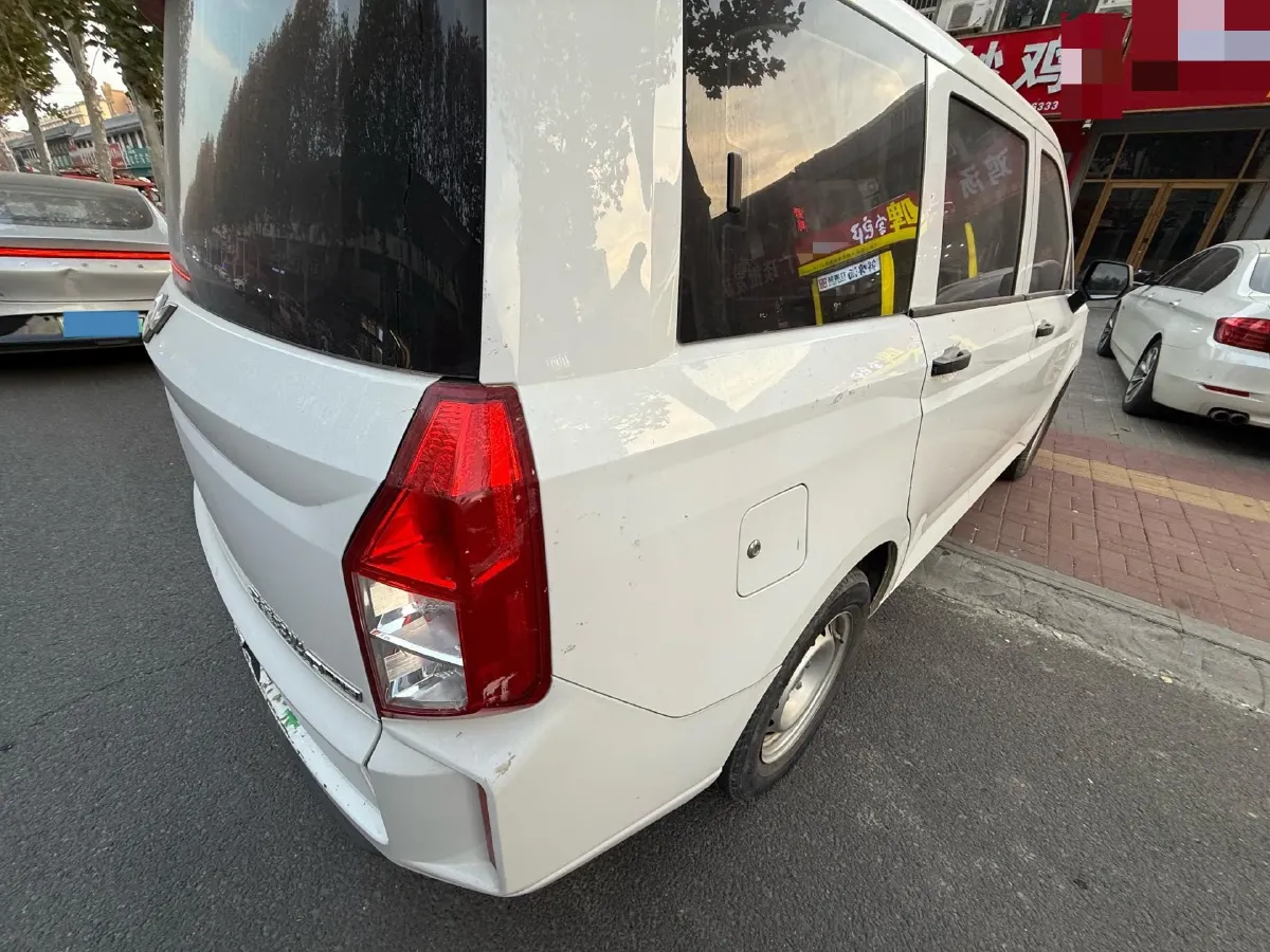 2020 WuLing HongGuang Plus 1.5L 99HP L4 6MT,autocango,china used car exporter,china ev exporter,chinese used car exporter,chinese used ev exporter