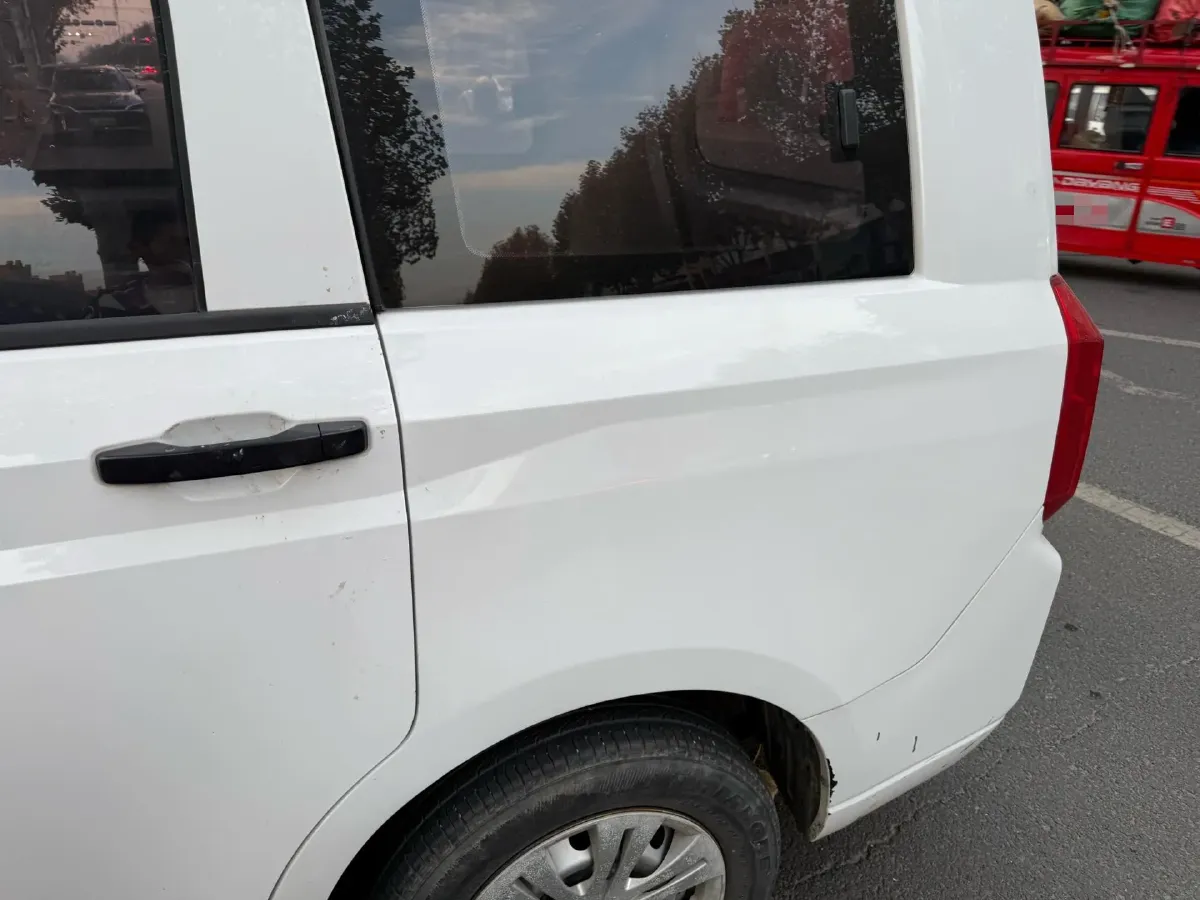 2020 WuLing HongGuang Plus 1.5L 99HP L4 6MT,autocango,china used car exporter,china ev exporter,chinese used car exporter,chinese used ev exporter