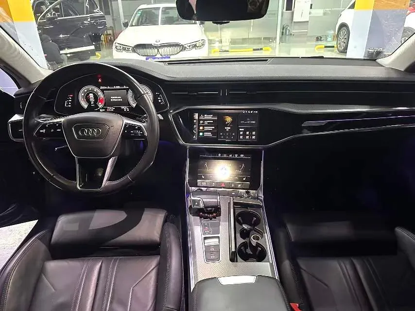 2021 Audi A7 2.0T 245HP L4 7DCT,autocango,china used car exporter,china ev exporter,chinese used car exporter,chinese used ev exporter