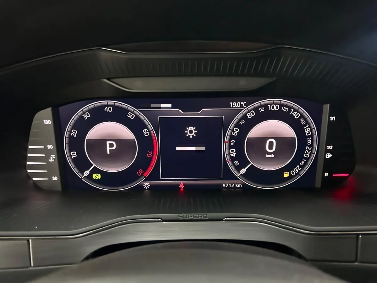 2023 Skoda Superb 1.4T 150HP L4 7DCT,autocango,china used car exporter,china ev exporter,chinese used car exporter,chinese used ev exporter